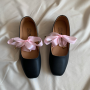 Ballerinas con listón rosa